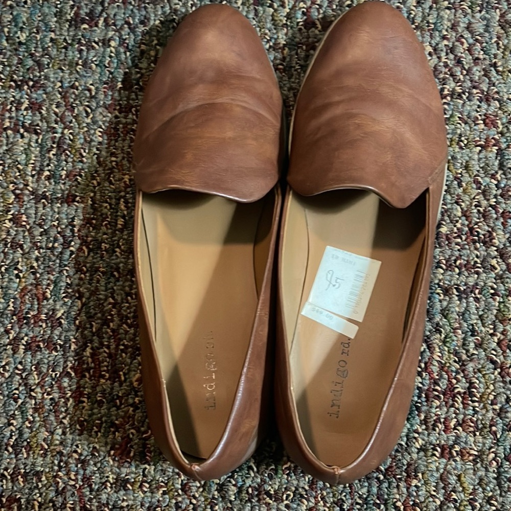 Women’s tan loafers